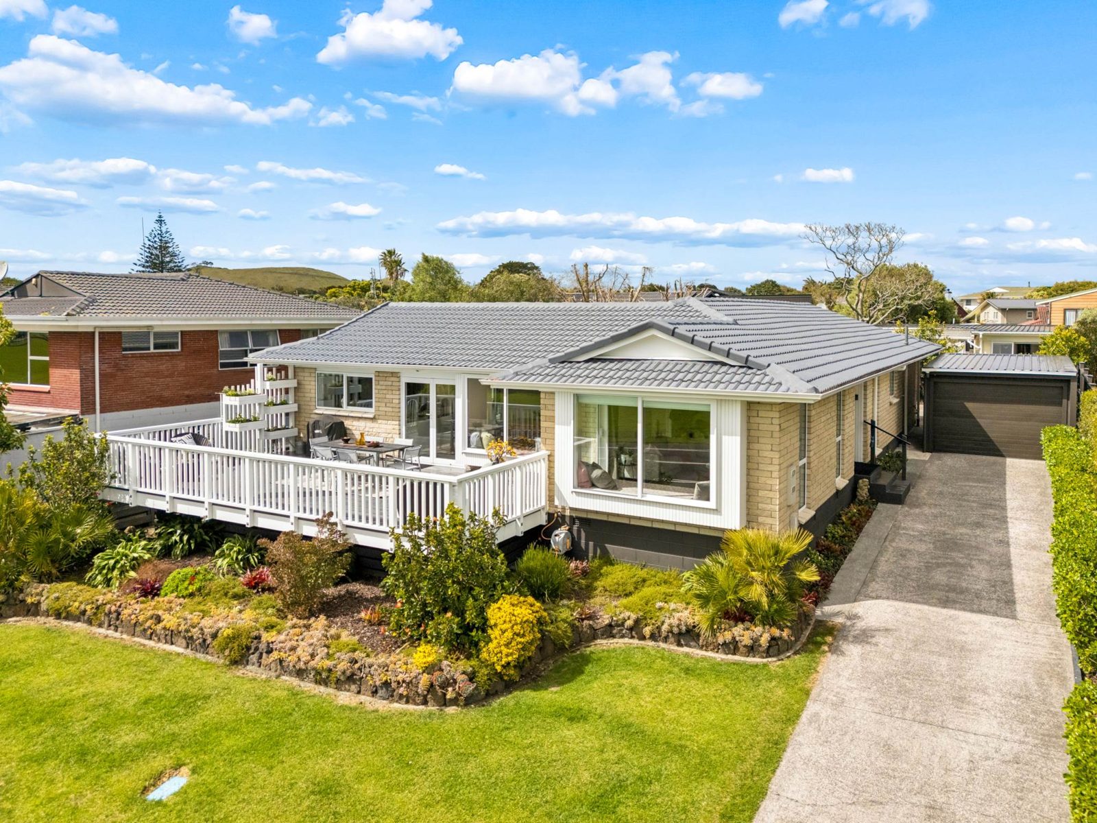 93 Kiwi Esplanade, Mangere Bridge