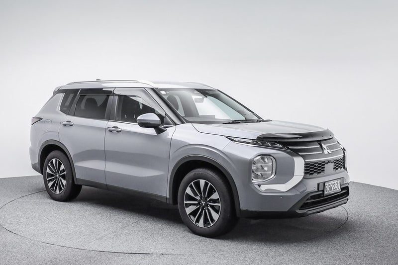 2025 Mitsubishi Outlander LS 2.5P/CVT