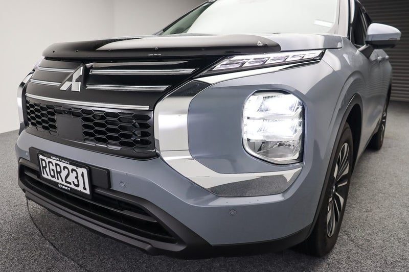 2025 Mitsubishi Outlander LS 2.5P/CVT, photo 3