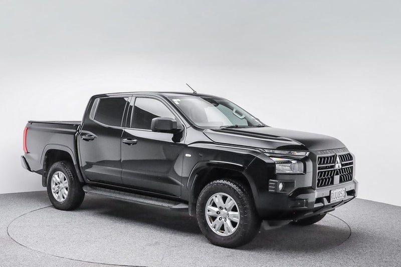 2025 Mitsubishi Triton DC GLX