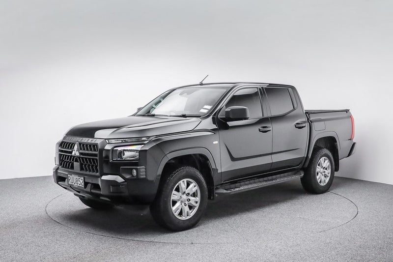 2025 Mitsubishi Triton DC GLX, photo 3