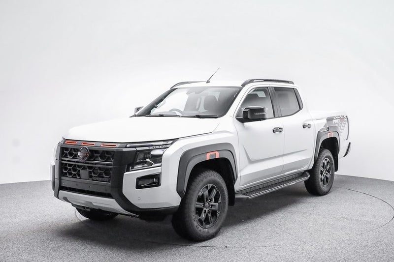 2026 Nissan Navara Pro-4x 4WD D/C Auto, photo 3