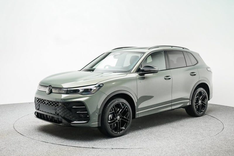 2026 Volkswagen Tiguan R-Line, photo 3