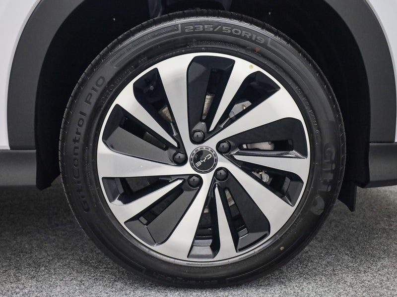 2026 BYD Sealion 6 Premium Extended PHEV, photo 3