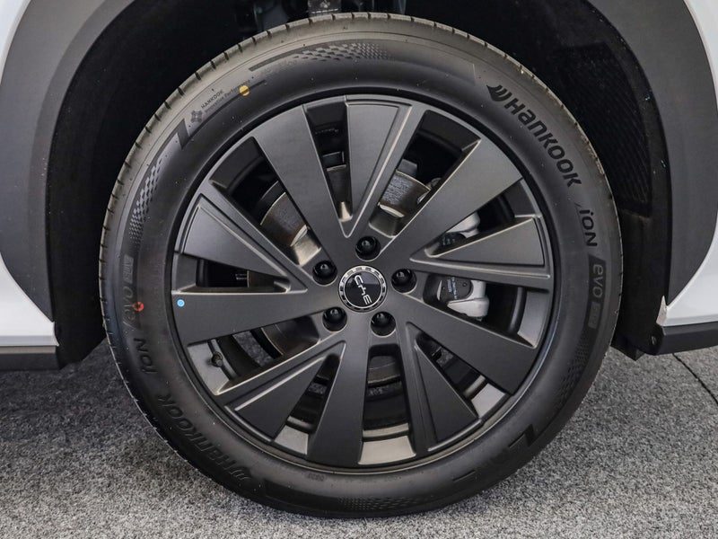 2026 BYD Sealion 8 Dm-I Dynamic Fwd, photo 3