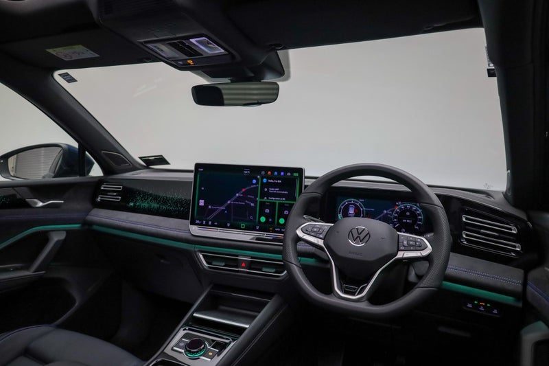 2026 Volkswagen Tiguan R-Line AWD 2.0PT 195kW, photo 2