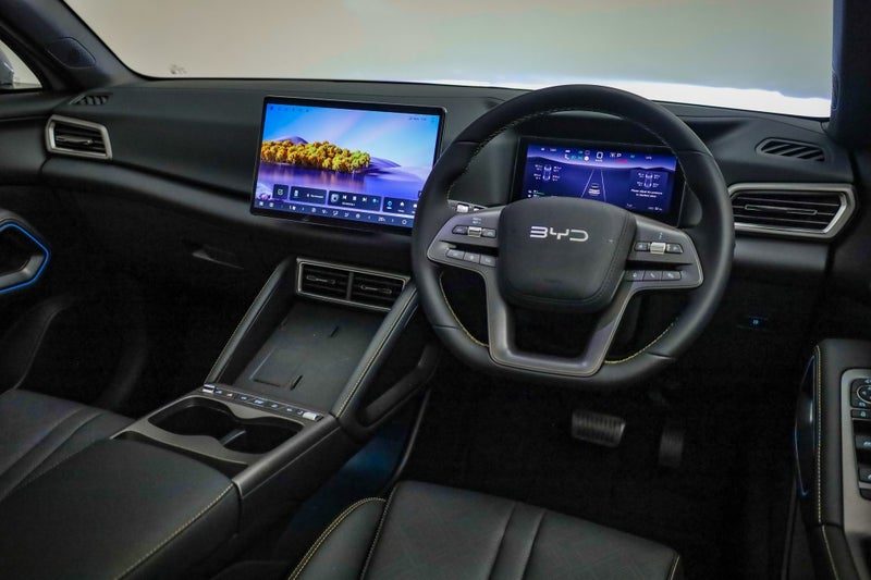 2026 BYD ATTO 2 Dm-I Premium PHEV, photo 2