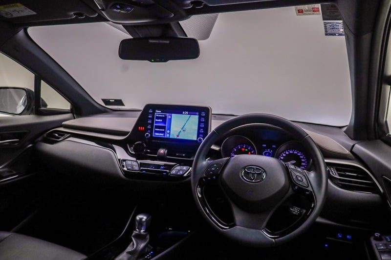 2022 Toyota C-HR LIMITED 1.2pT 4WD, photo 2