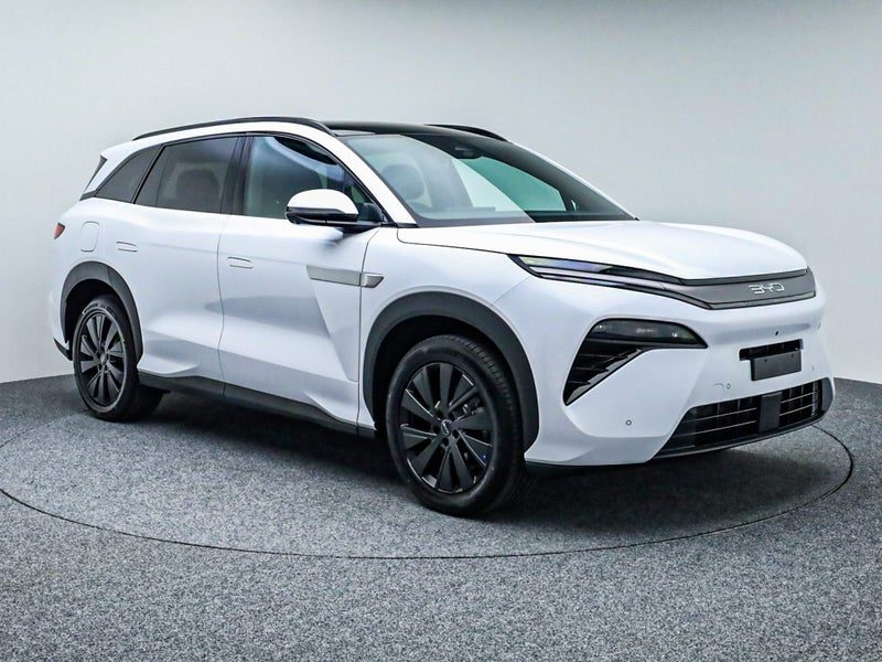 2026 BYD Sealion 8 DM-I Dynamic FWD