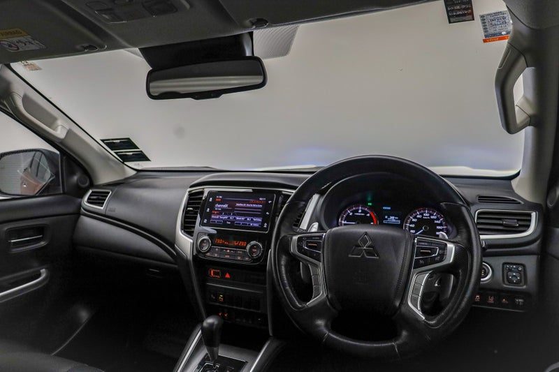 2019 Mitsubishi Triton DC VRX 4WD 6AT 2.4D, photo 2