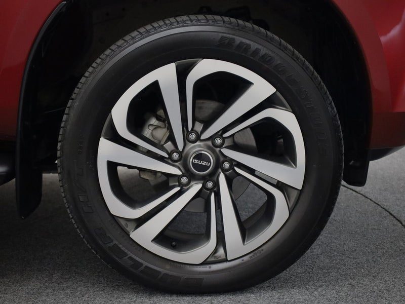 2023 Isuzu MU-X LS-T 4WD AUTO 3.0D, photo 3