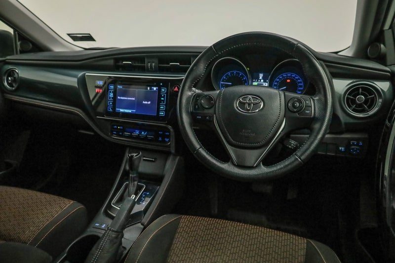 2016 Toyota Corolla LEVIN SX 1.8P CVT, photo 2