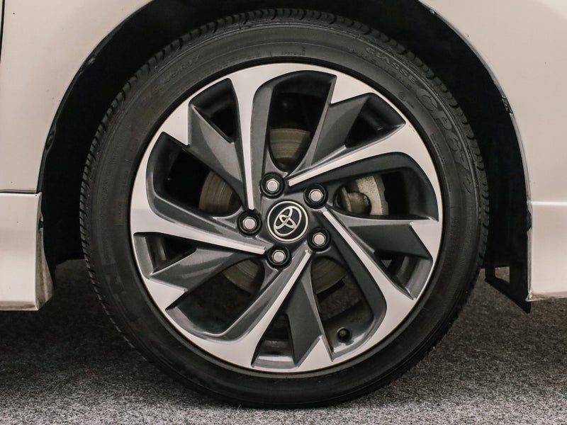 2016 Toyota Corolla LEVIN SX 1.8P CVT, photo 3