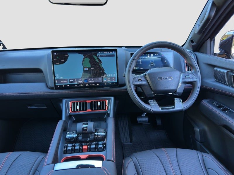 2026 BYD Shark 6 PREMIUM AWD PHEV - COSMOS BLACK, photo 3