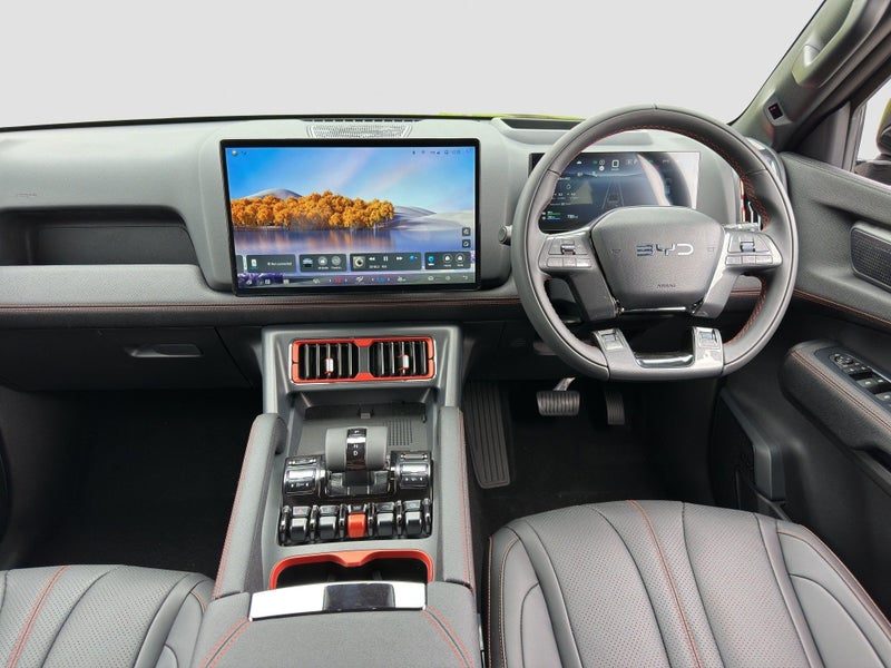 2026 BYD Shark 6 PREMIUM AWD PHEV - TIDAL BLACK, photo 3