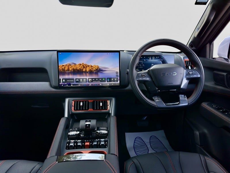 2026 BYD Shark 6 PREMIUM AWD PHEV - GREAT WHITE, photo 3