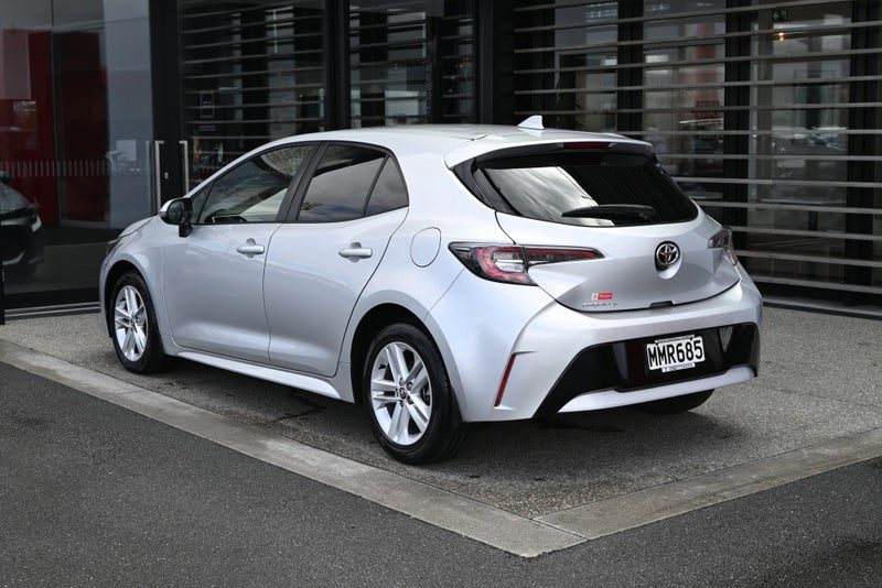 2019 Toyota Corolla GX 2.0 Petrol FWD Hatchback, photo 2