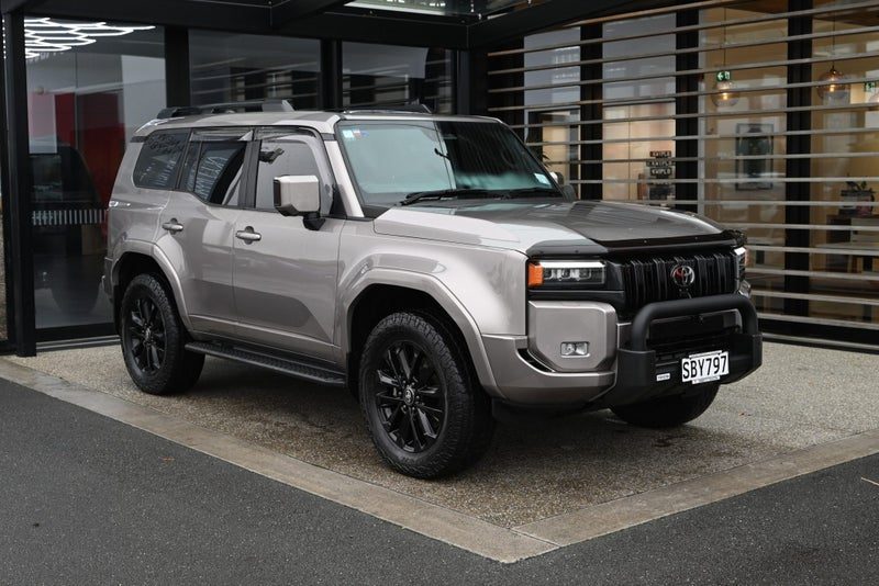 2025 Toyota Land Cruiser Prado