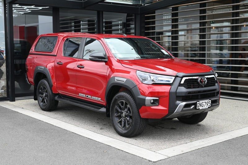 2024 Toyota Hilux SR 5 Cruiser