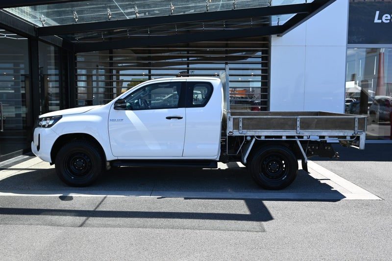 2021 Toyota Hilux SR 2.8 Turbo Diesel 4WD Ute, photo 3