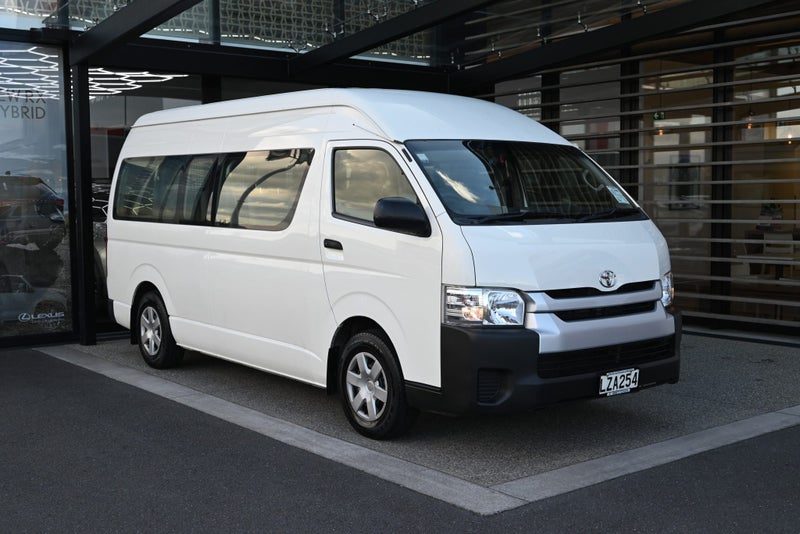 2019 Toyota Hiace 12 Seater Minibus