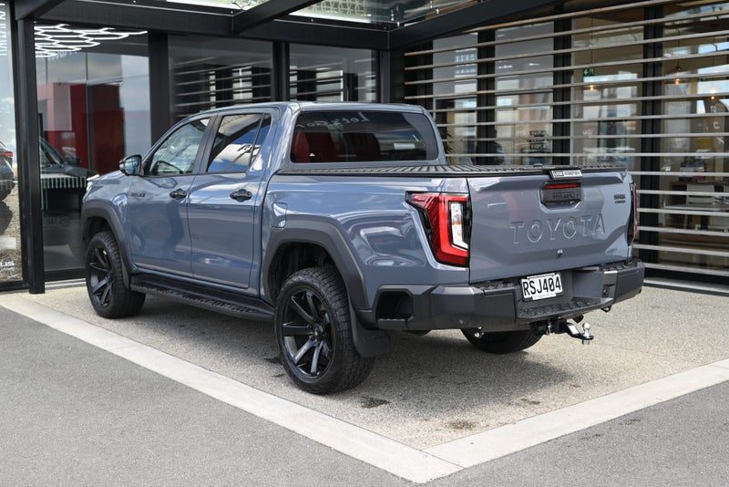 2026 Toyota Hilux SR 5 Limited, photo 2
