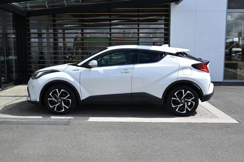 2020 Toyota C-HR 1.8 Petrol Hybrid G FWD SUV, photo 3