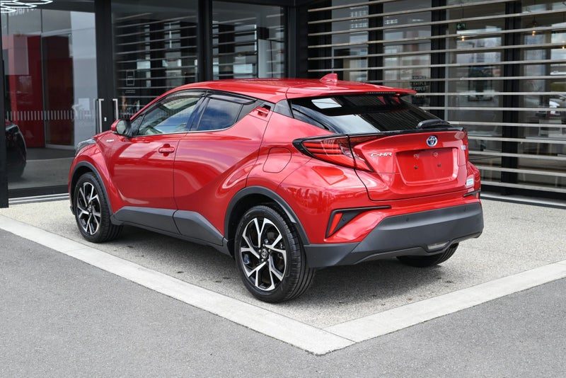 2020 Toyota C-HR 1.8 Petrol Hybrid FWD SUV, photo 2