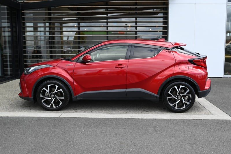 2020 Toyota C-HR 1.8 Petrol Hybrid FWD SUV, photo 3