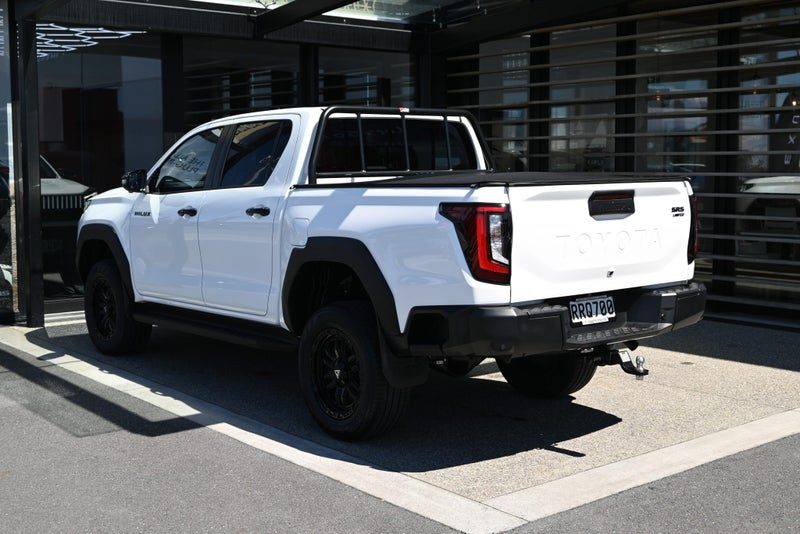 2026 Toyota Hilux SR 5 Limited, photo 2