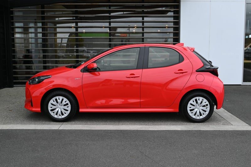 2024 Toyota Yaris GX 1.5, photo 3