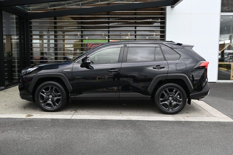 2024 Toyota RAV4 Adventure, photo 3