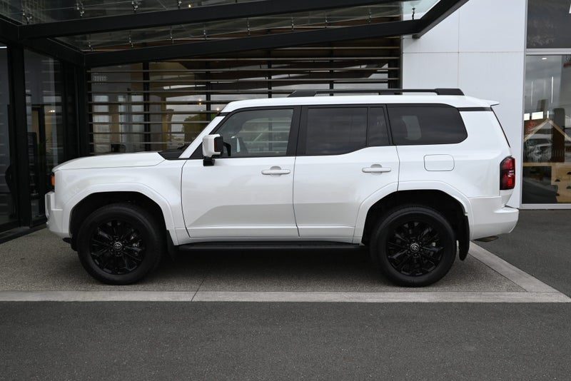 2024 Toyota Land Cruiser Prado VX, photo 3