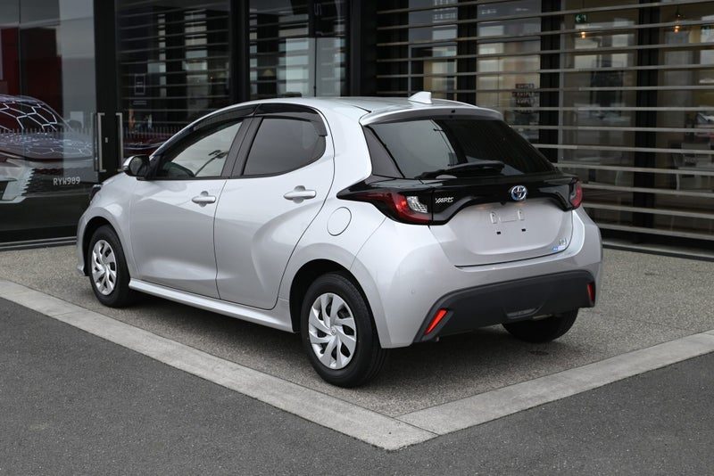 2021 Toyota Yaris X, photo 2