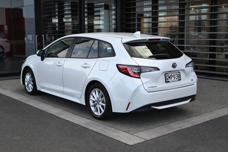 2024 Toyota Corolla GX 1.8 Petrol Hybrid FWD Wagon, photo 2