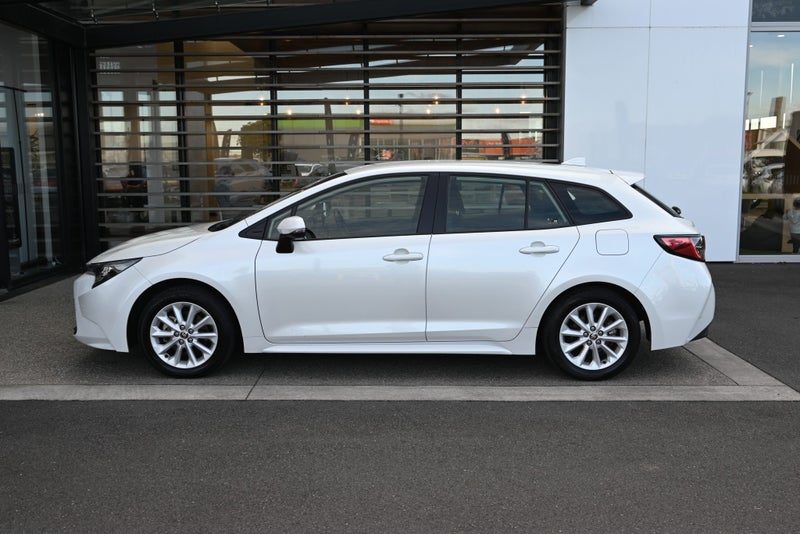 2024 Toyota Corolla GX 1.8 Petrol Hybrid FWD Wagon, photo 3
