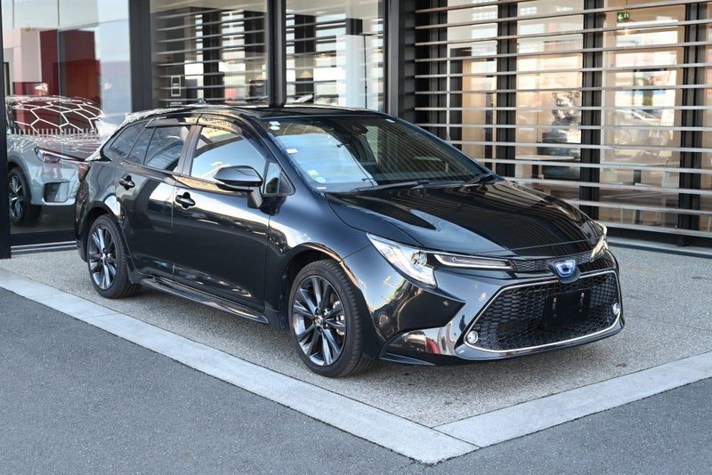 2022 Toyota Corolla Touring, main photo
