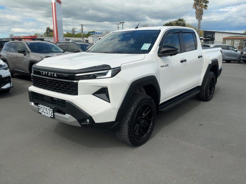 2026 Toyota Hilux SR 5 Limited, photo 2