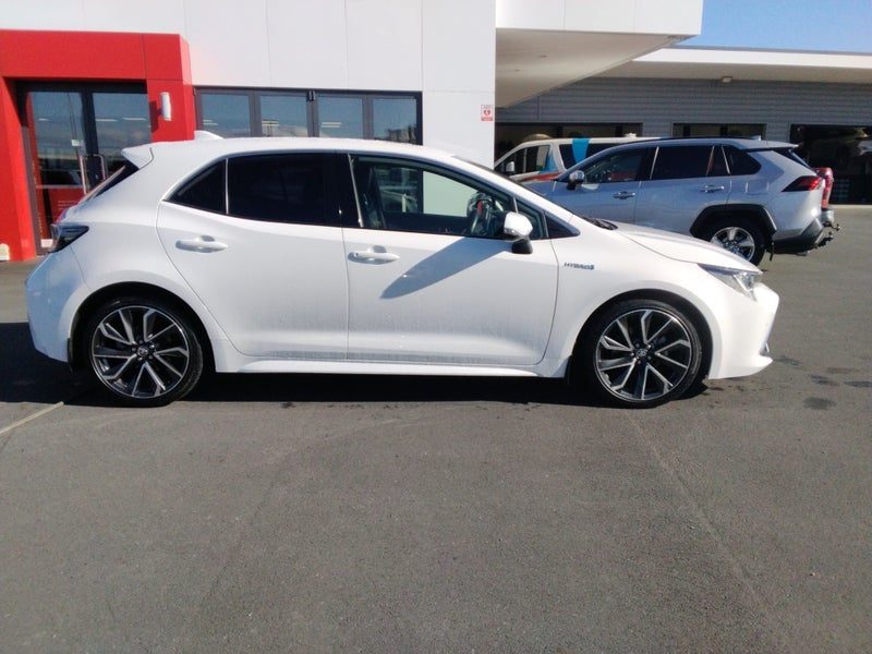 2021 Toyota Corolla ZR, photo 2