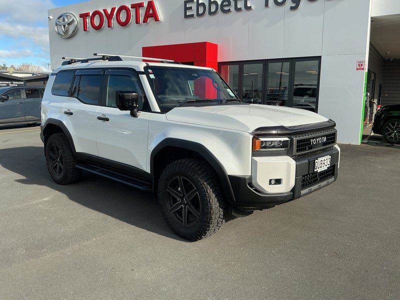 2024 Toyota Land Cruiser Prado Hybrid