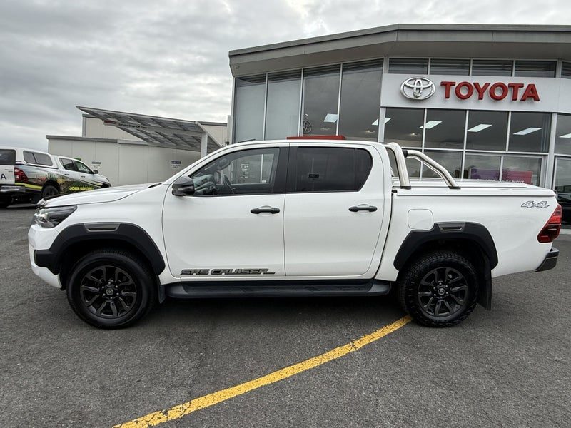 2022 Toyota Hilux SR 5 Cruiser, photo 2