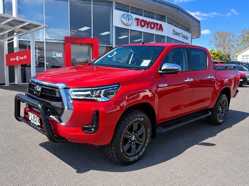 2022 Toyota Hilux SR5 2.8DT 6AT 4WD DCW/4D/5S