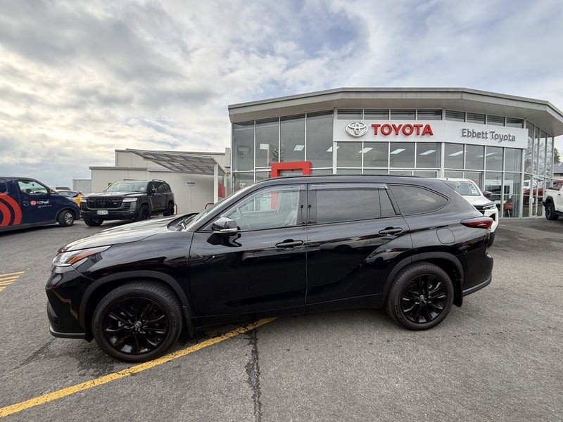 2025 Toyota Highlander Limited ZR, photo 2
