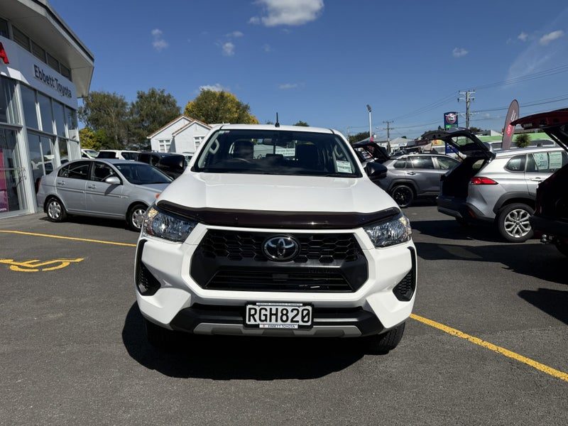 2025 Toyota Hilux SR 2.8DT 6AT 2WD DCW/4D/5S, photo 3