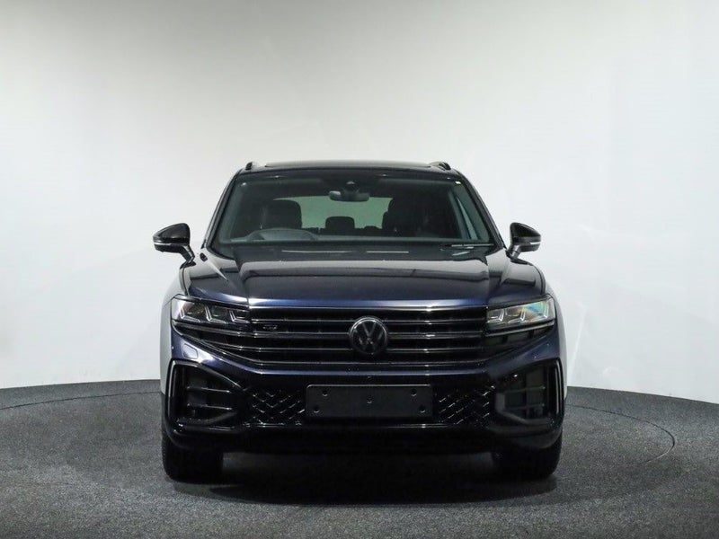 2026 Volkswagen Touareg V6s R Line, photo 2