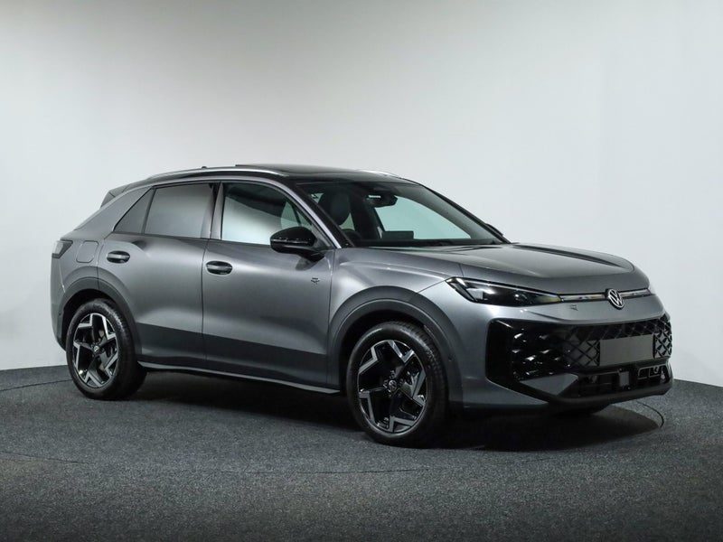 2026 Volkswagen T-Roc TSI R Line, main photo