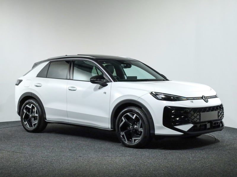 2026 Volkswagen T-Roc TSI R Line, main photo