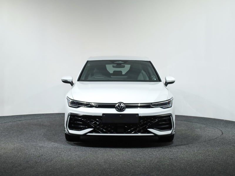 2026 Volkswagen Golf 8.5 R-Line Touring 110kW, photo 2