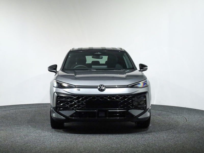 2026 Volkswagen T-Roc e-TSi R Line DSG 110kW, photo 2