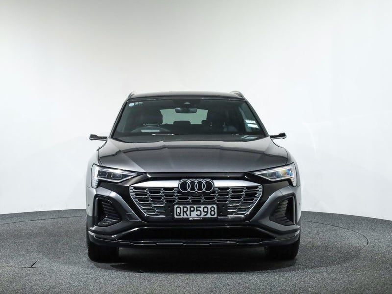 2024 Audi Q8 E-Tron 55 S-Line Quattro 300kW, photo 2